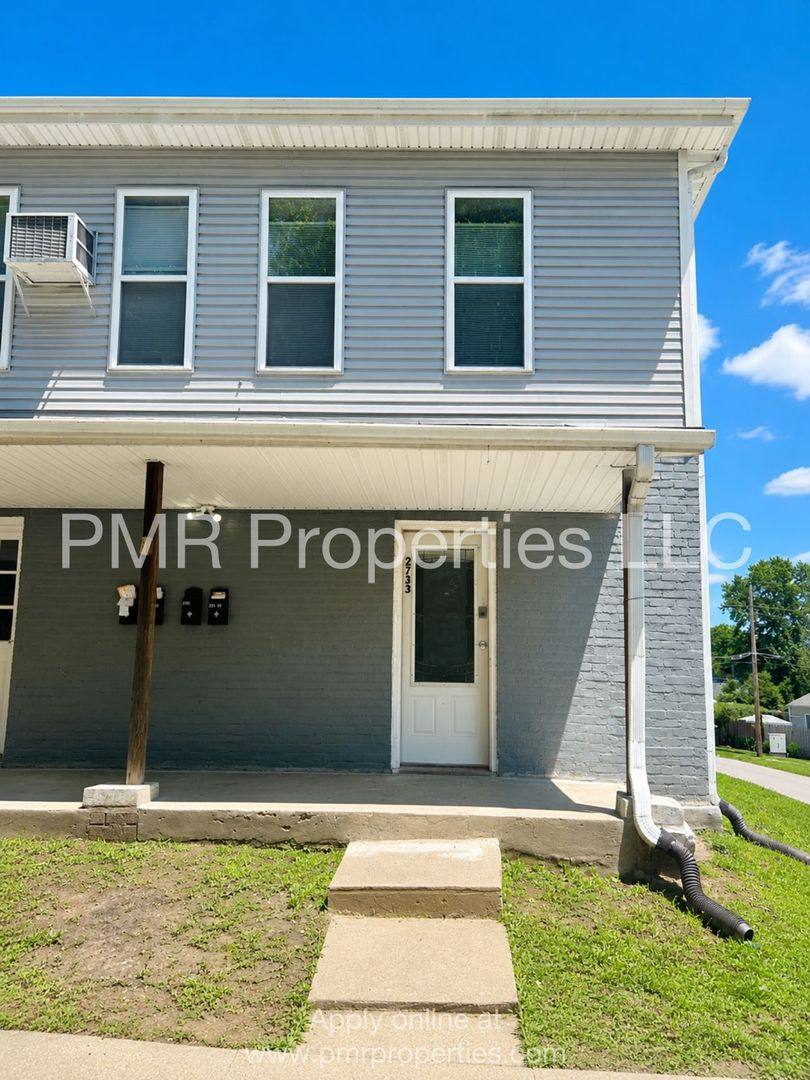Apartment for rent at 2731- 2733 S, Saint Joseph, MO 64503