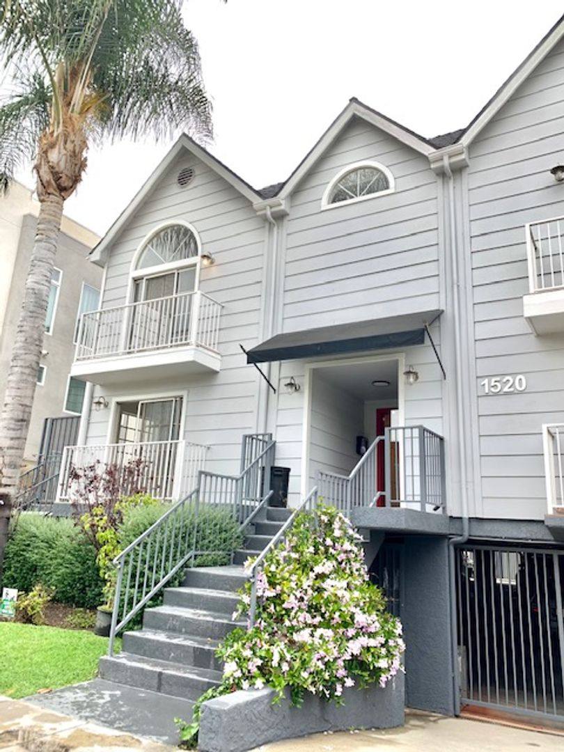 Apartment for rent at 1520 S Bedford St, Los Angeles, CA 90035