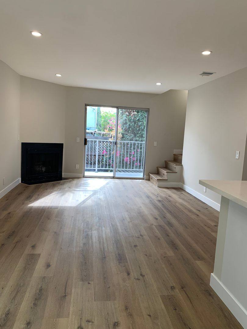 Apartment for rent at 1520 S Bedford St, Los Angeles, CA 90035