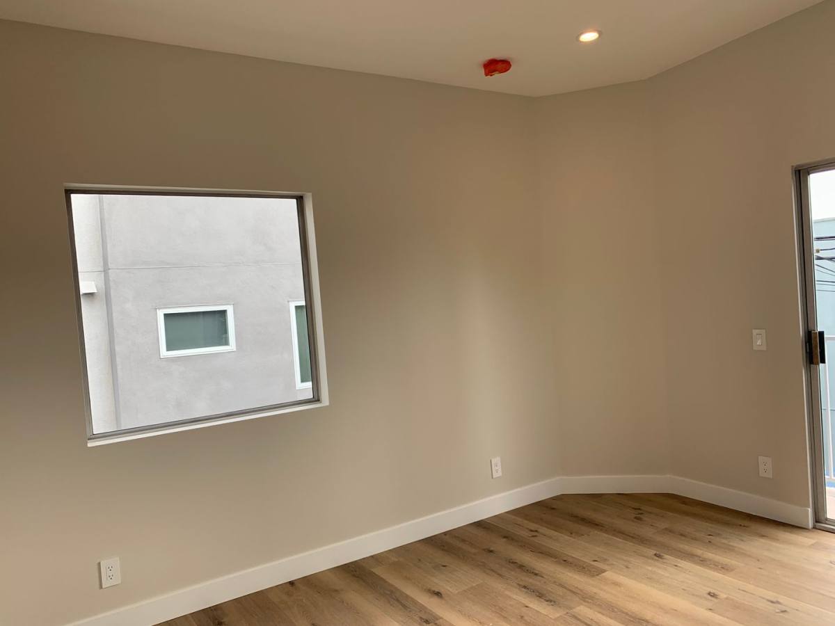 Apartment for rent at 1520 S Bedford St, Los Angeles, CA 90035