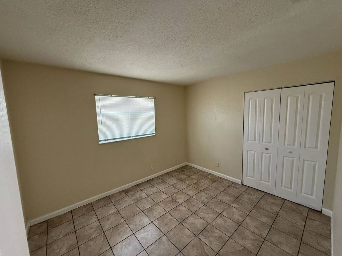 House for rent at 5206 NW 24 St, Fort Lauderdale, FL 33313