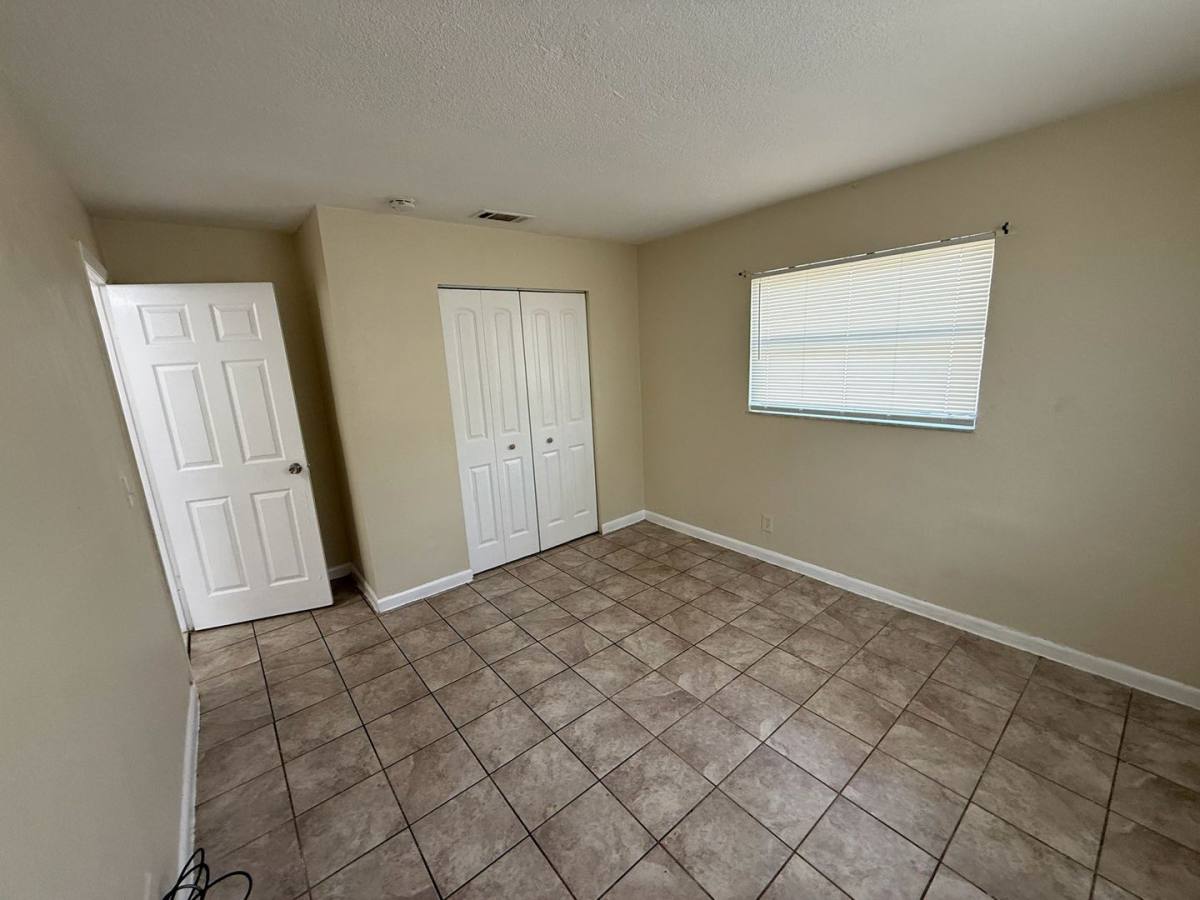 House for rent at 5206 NW 24 St, Fort Lauderdale, FL 33313