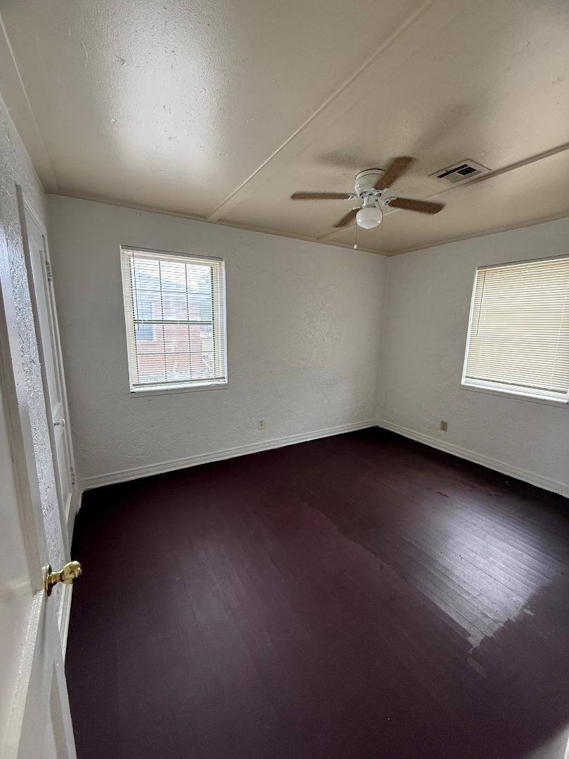 House for rent at 1120 Arkansas St, Norman, OK 73071