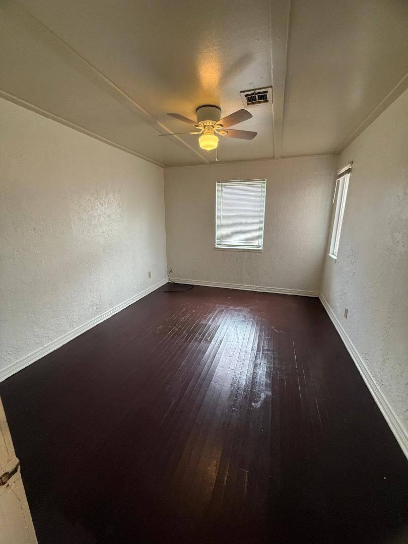 House for rent at 1120 Arkansas St, Norman, OK 73071