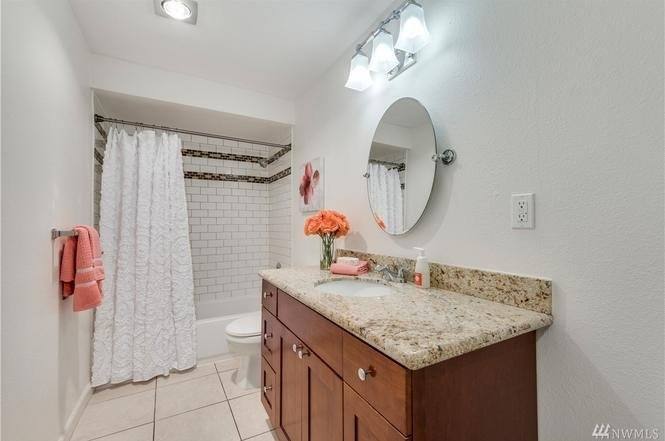 Condo for rent at 14537 NE 40th St, Bellevue, WA 98007