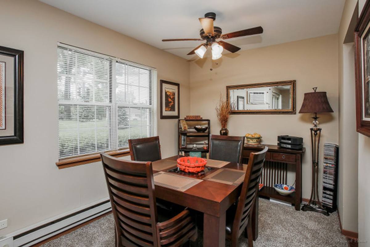 Apartment for rent at 220-248 S Rush St, Itasca, IL 60143