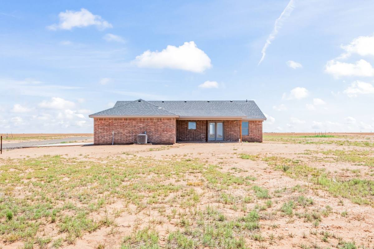 House for rent at 10611 E Cr, Slaton, TX 79364