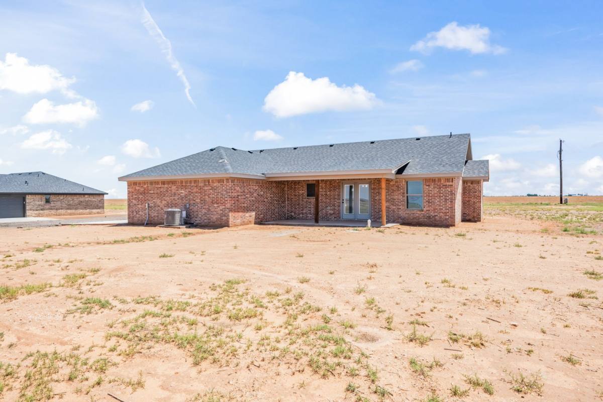House for rent at 10611 E Cr, Slaton, TX 79364