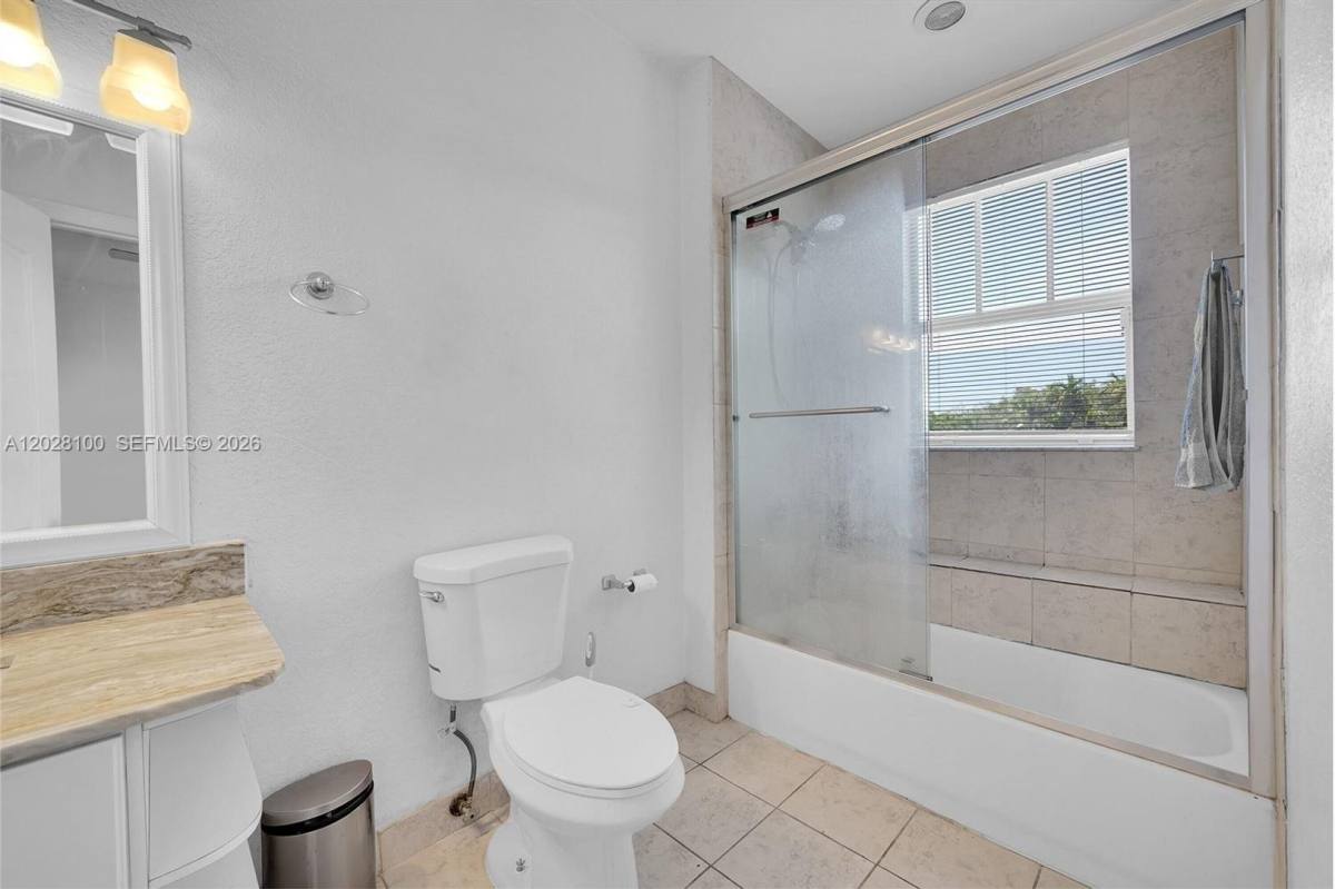 Townhouse for rent at 2620 Pierce St, Hollywood, FL 33020
