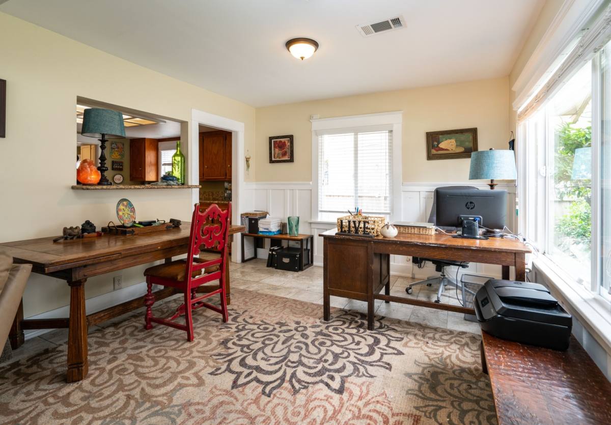 Apartment for rent at 2514 Delaware, Huntington Beach, CA 92648