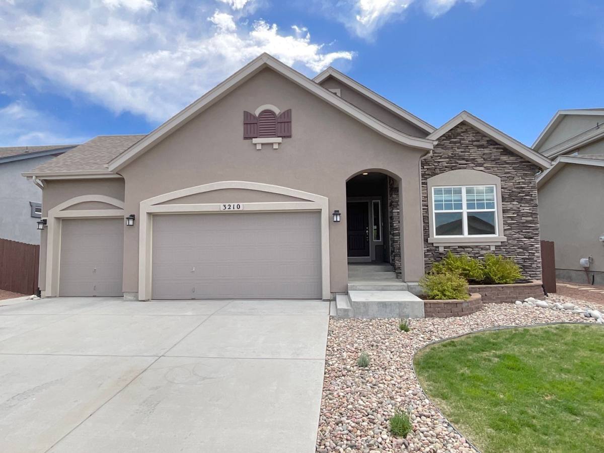 House for rent at 3210 Red Cavern Rd, Colorado Springs, CO 80908