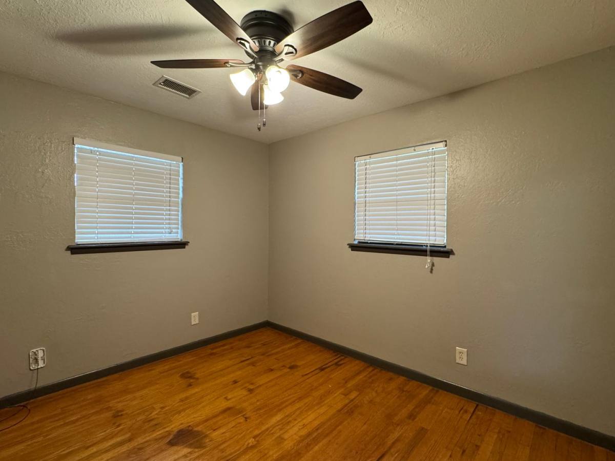 House for rent at 421 NW 57th, Lawton, OK 73505