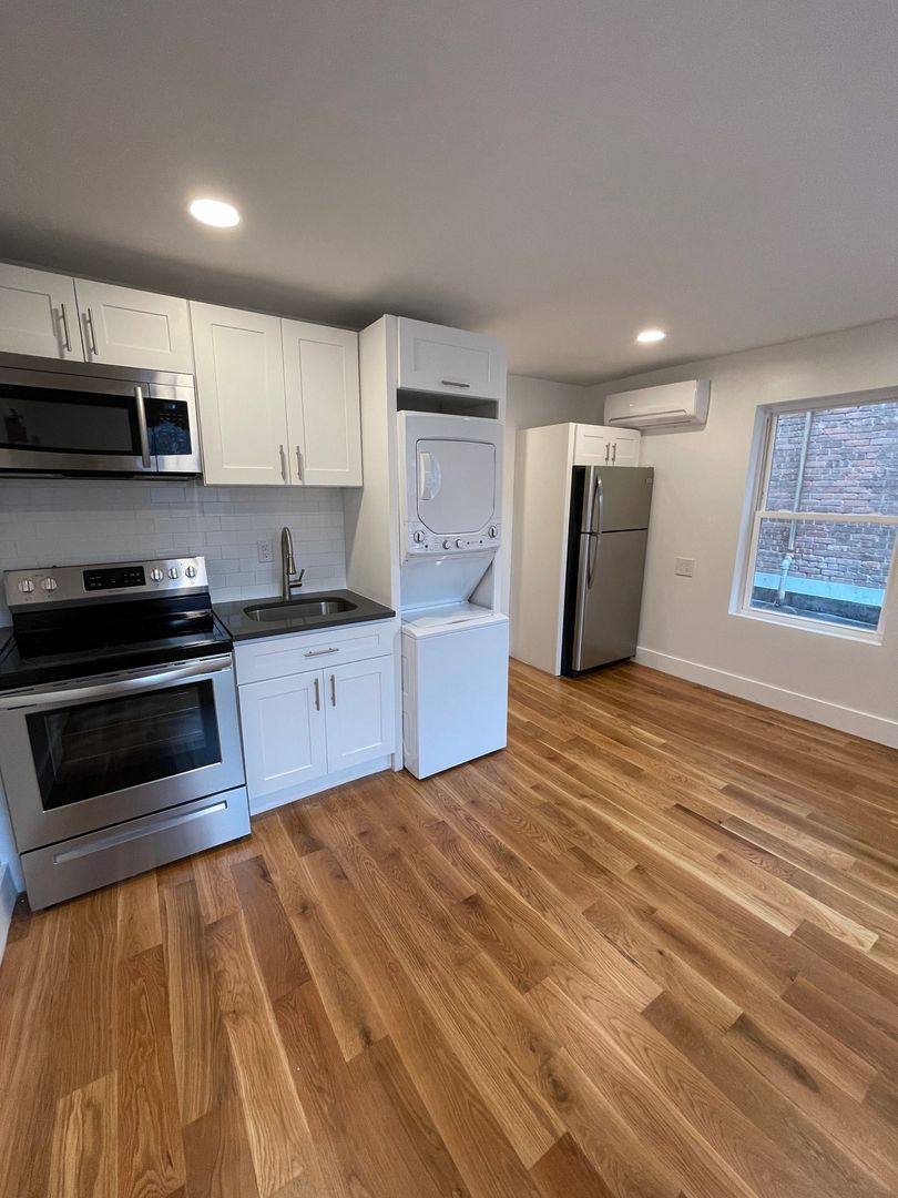 Apartment for rent at 190 Broadway, Newburgh, NY 12550