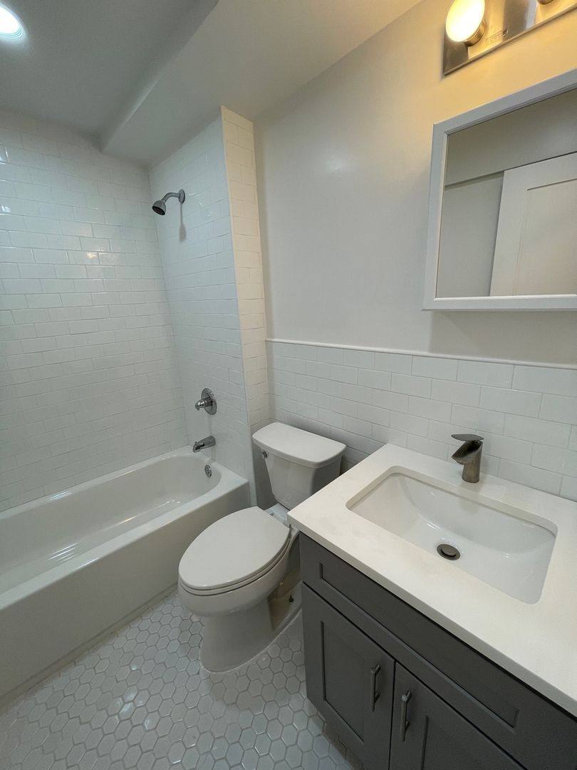 Apartment for rent at 190 Broadway, Newburgh, NY 12550