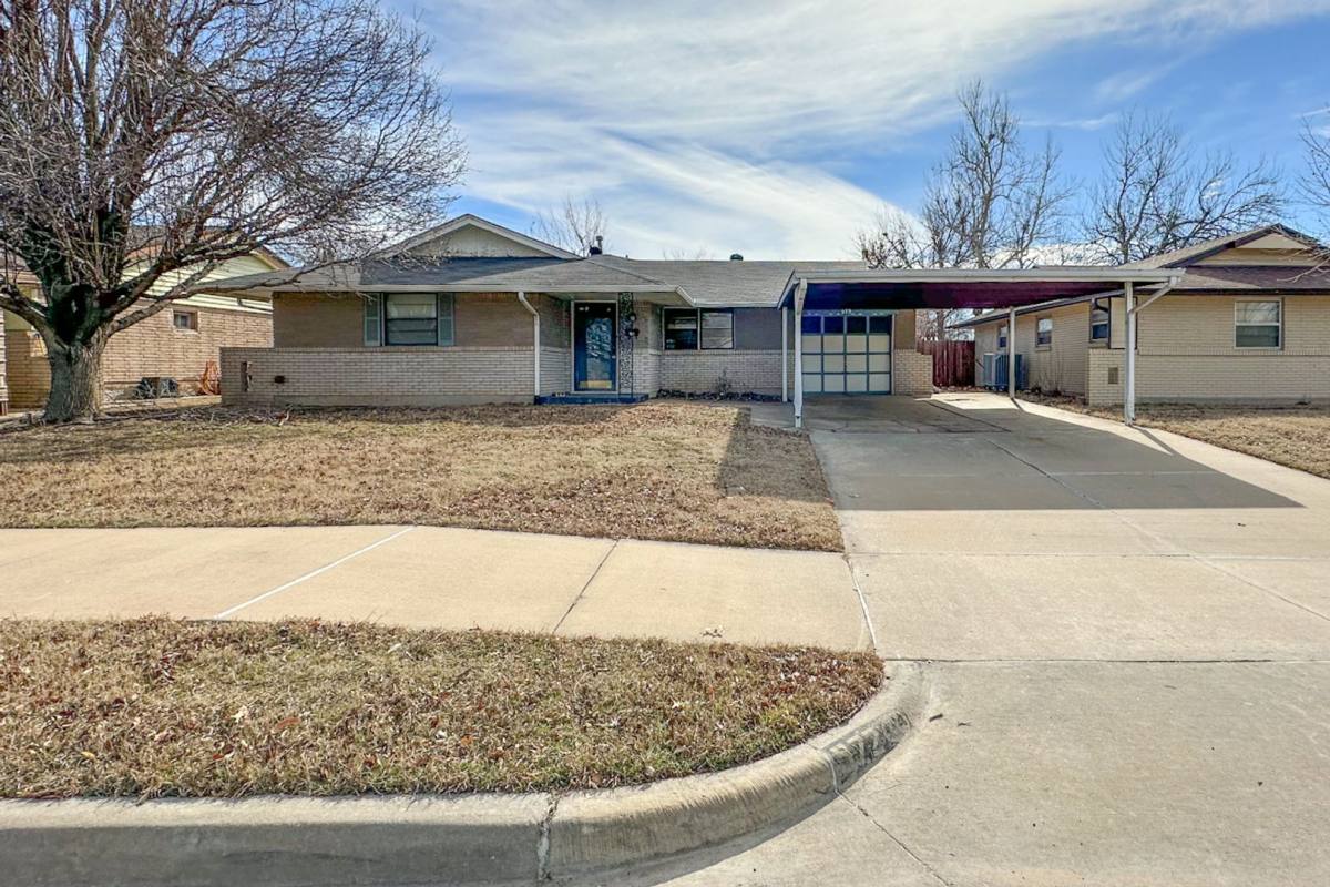 House for rent at 972 NW 5th St, Oklahoma City, OK 73160