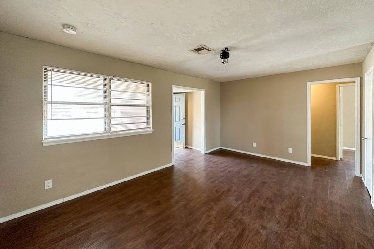 House for rent at 972 NW 5th St, Oklahoma City, OK 73160