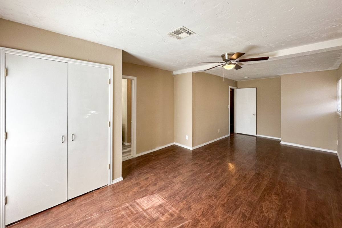 House for rent at 972 NW 5th St, Oklahoma City, OK 73160