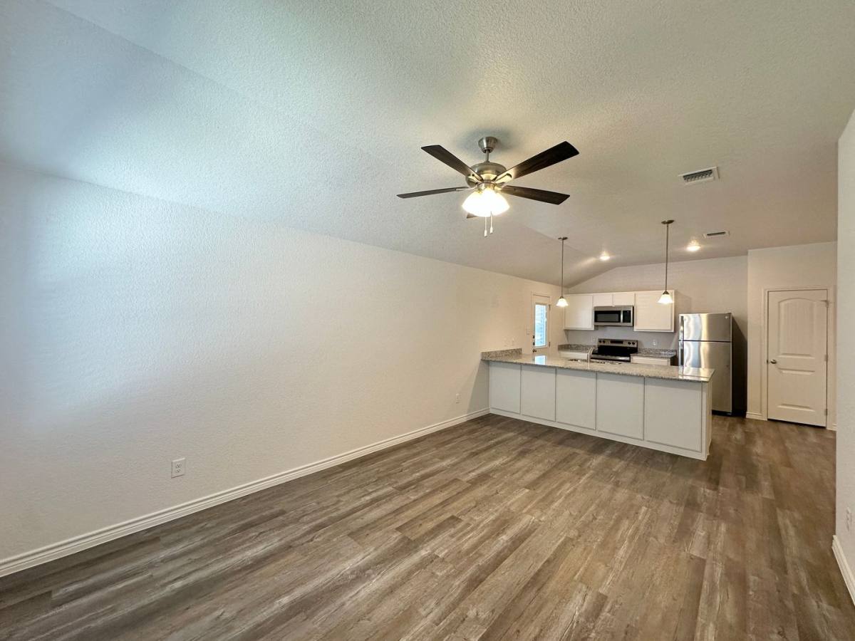 Townhouse for rent at 121 Dolphin Dr, Temple, TX 76501
