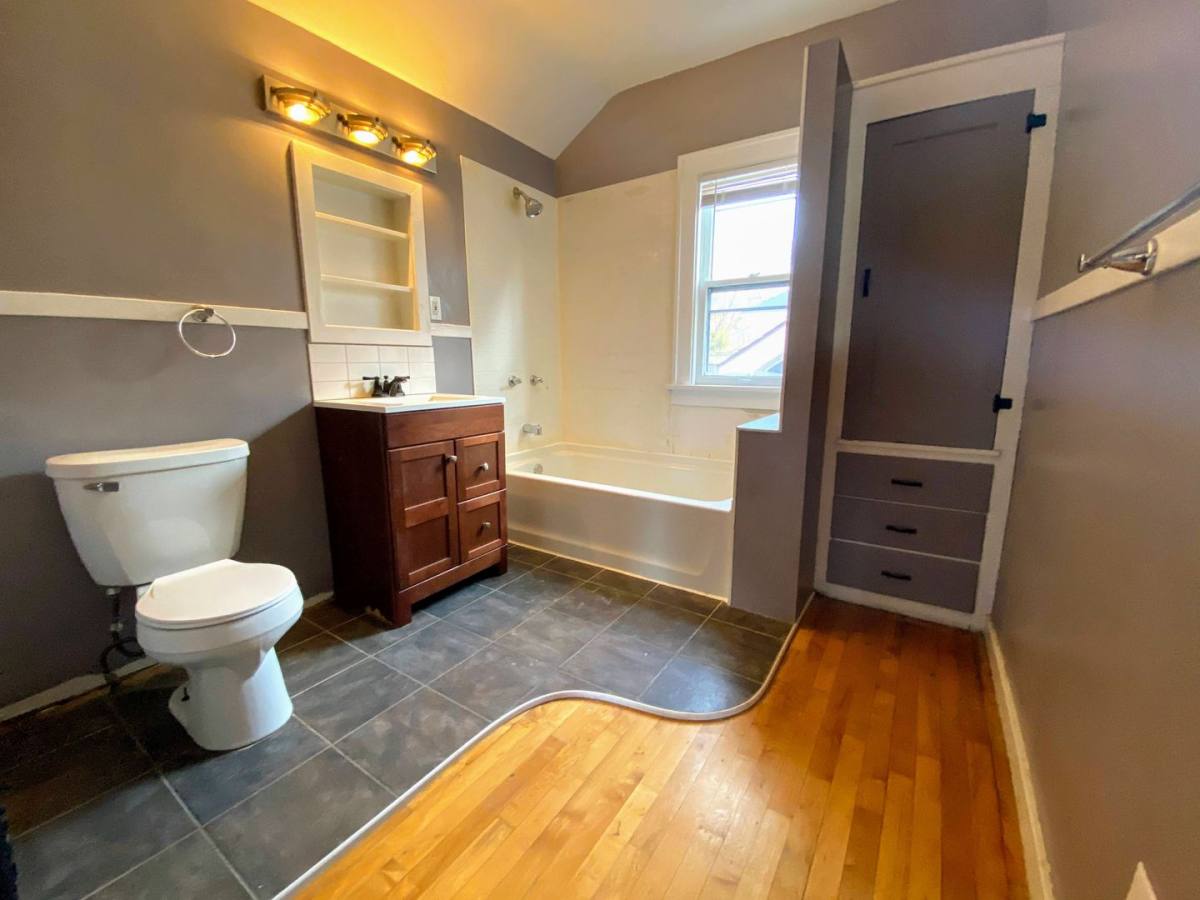 Apartment for rent at 670 Lincoln NW, Grand Rapids, MI 49504