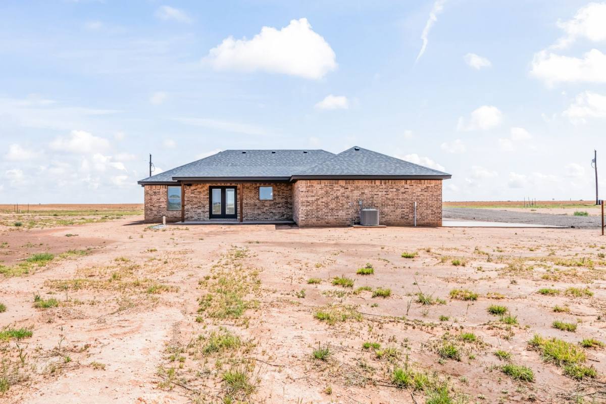 House for rent at 10613 E Cr, Slaton, TX 79364