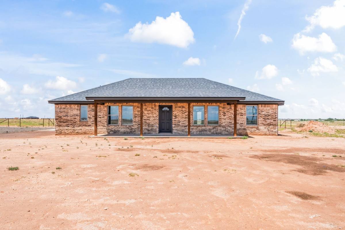 House for rent at 10613 E Cr, Slaton, TX 79364