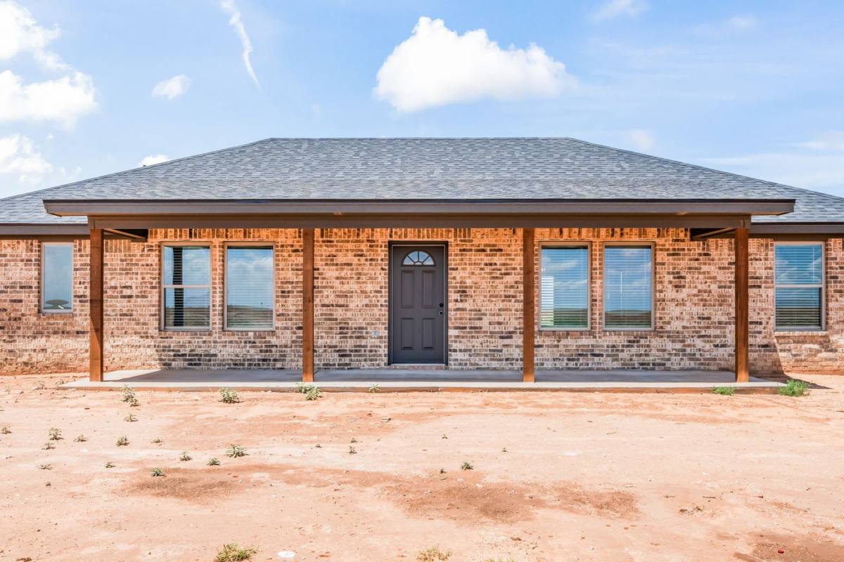 House for rent at 10613 E Cr, Slaton, TX 79364