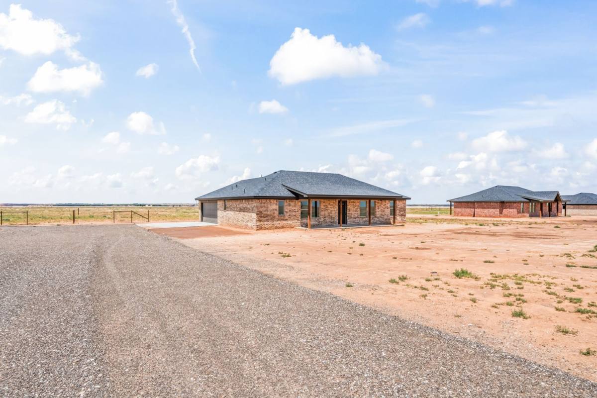 House for rent at 10613 E Cr, Slaton, TX 79364