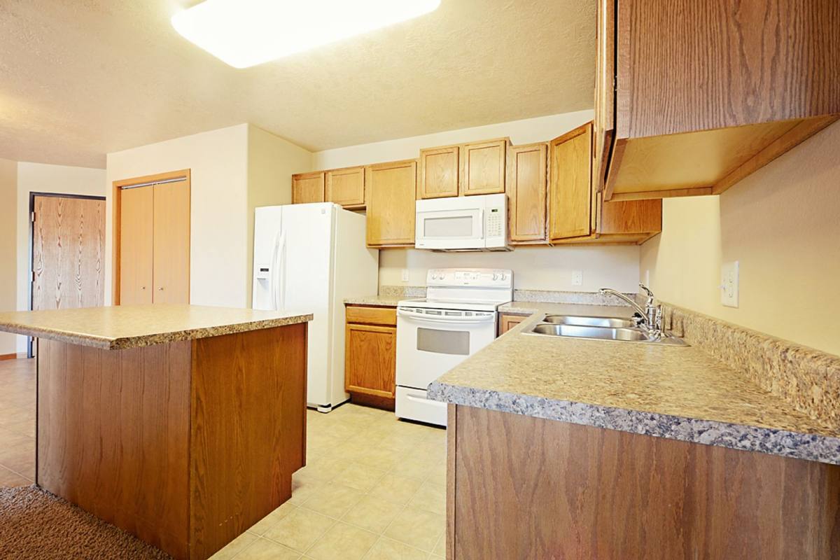 Apartment for rent at 1 36th Ave NE, Minot, ND 58703
