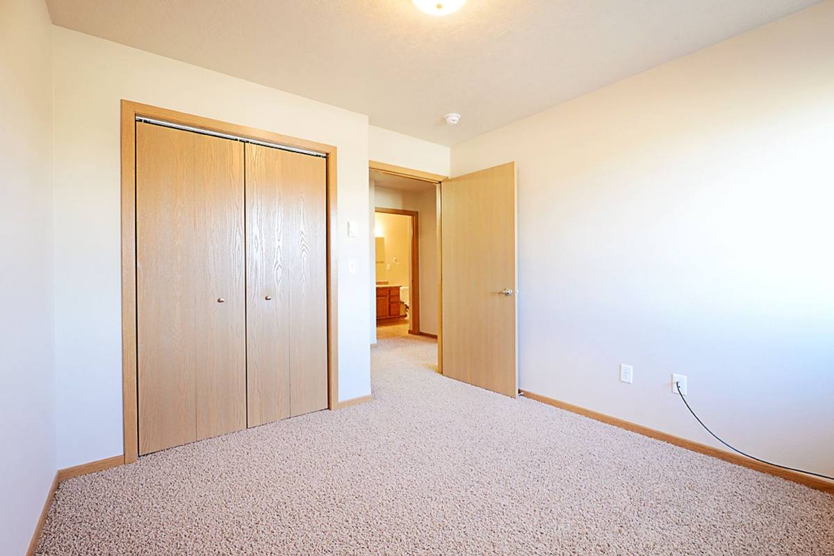 Apartment for rent at 1 36th Ave NE, Minot, ND 58703