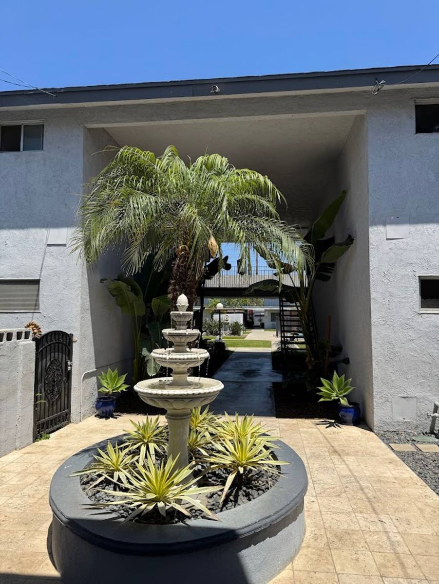 Apartment for rent at 120 N Syracuse St, Anaheim, CA 92801
