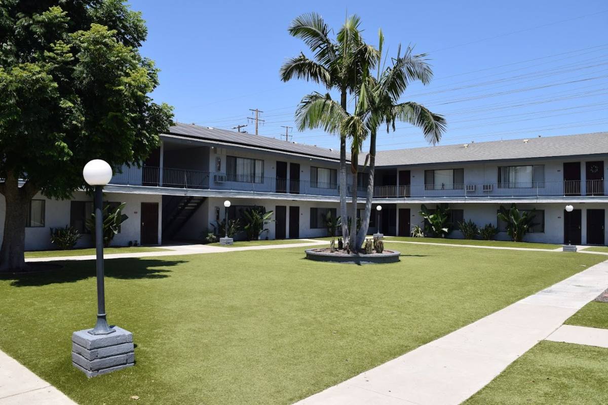 Apartment for rent at 120 N Syracuse St, Anaheim, CA 92801