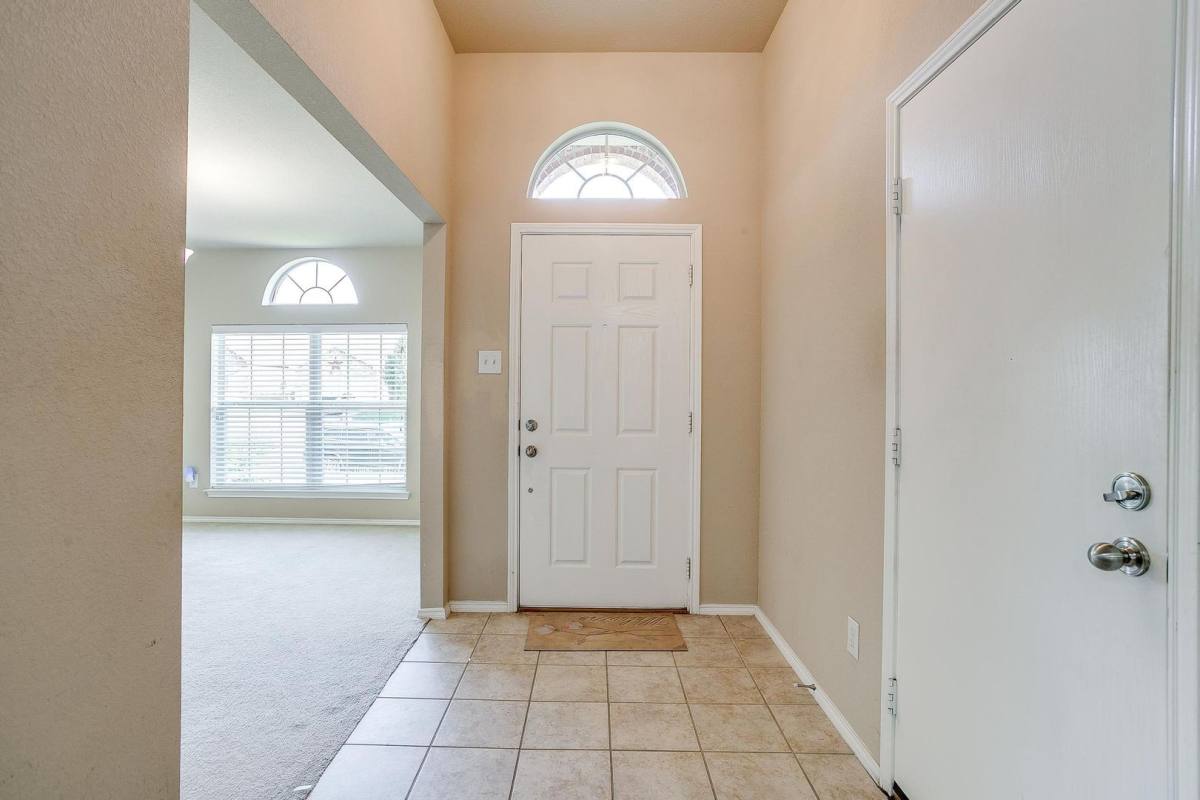 House for rent at 2230 Cancun Dr, Mansfield, TX 76063