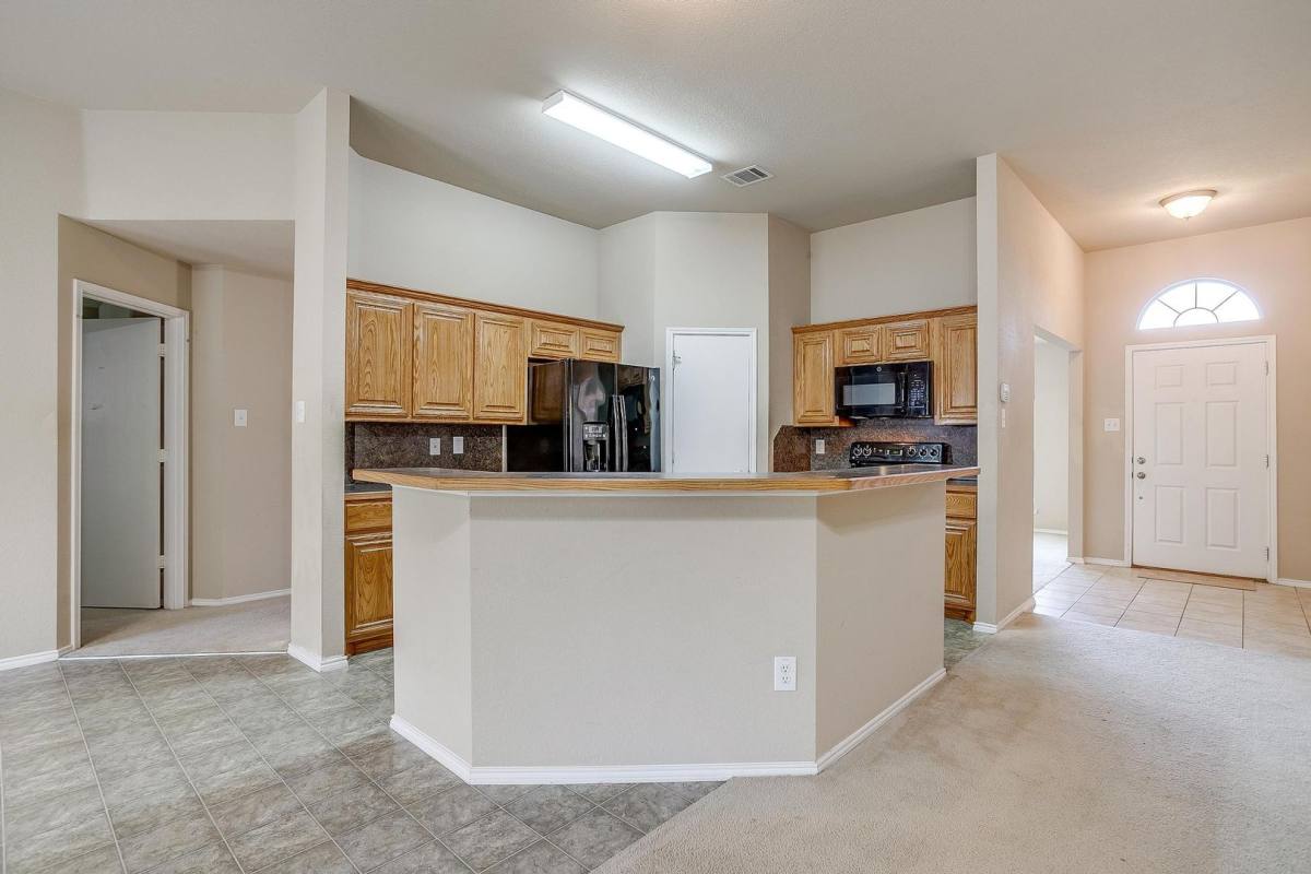House for rent at 2230 Cancun Dr, Mansfield, TX 76063