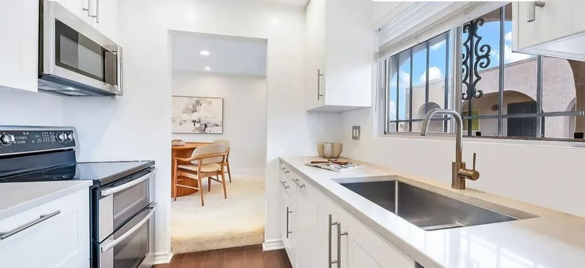 Condo for rent at 2530 Clairemont Dr, San Diego, CA 92117