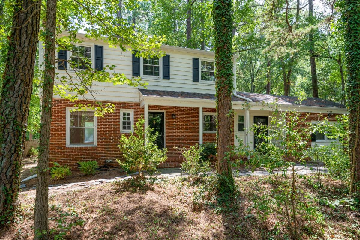 House for rent at 2737 Dogwood Rd, Durham, NC 27705
