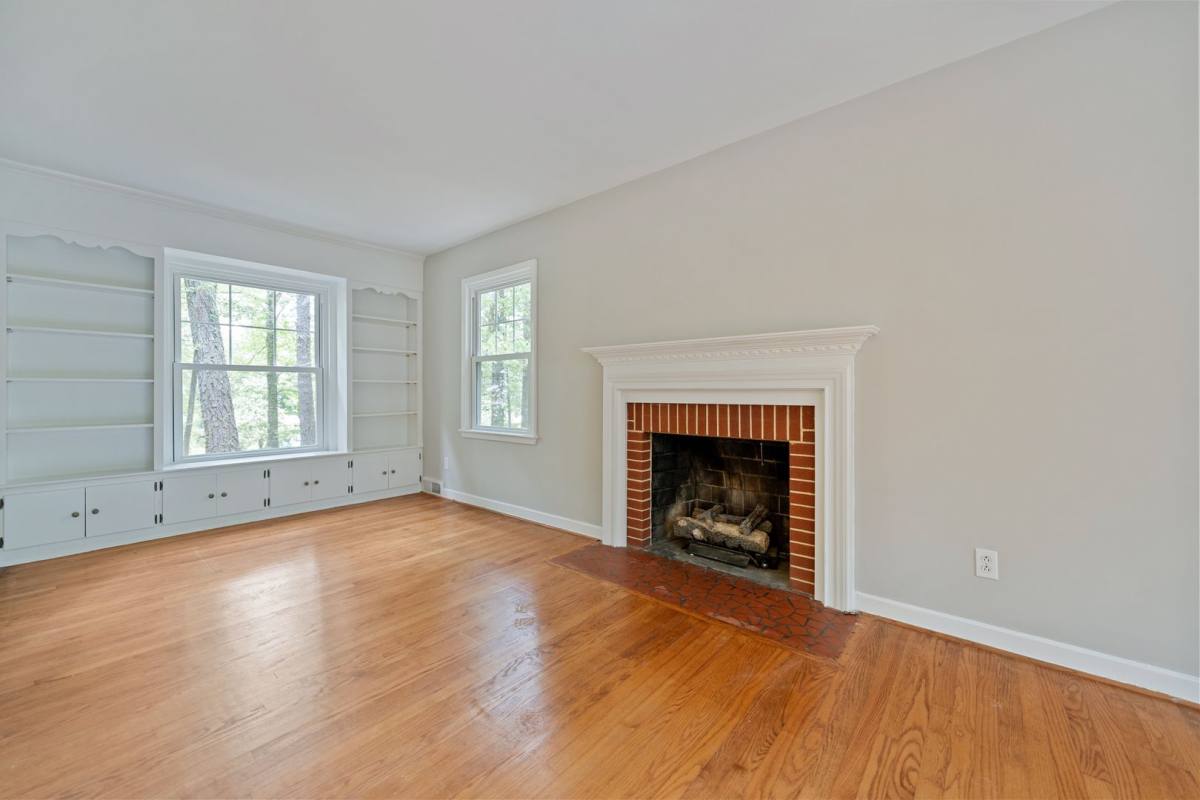 House for rent at 2737 Dogwood Rd, Durham, NC 27705