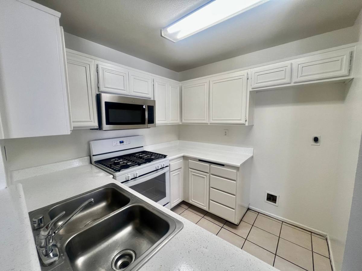 Apartment for rent at 7020 Remmet Ave, Canoga Park, CA 91303