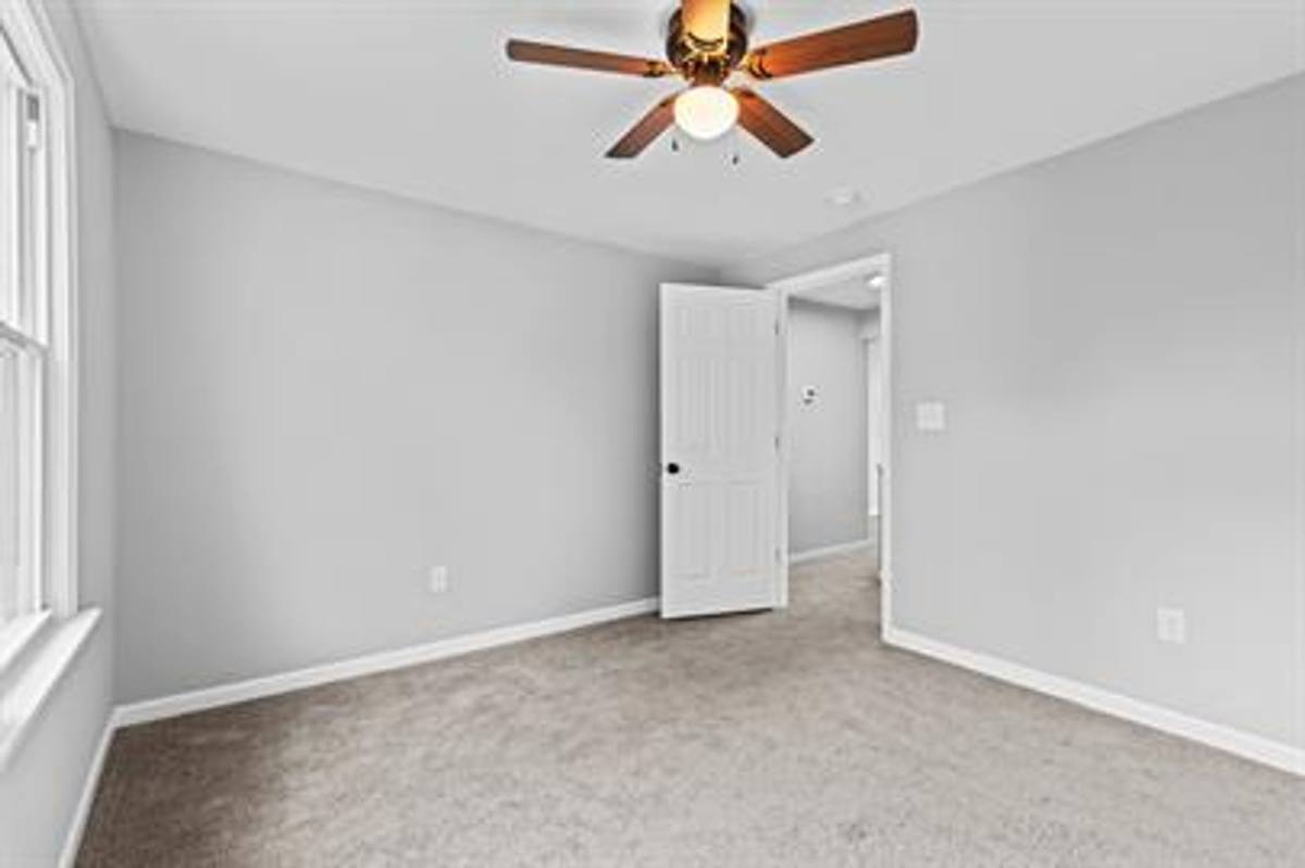 House for rent at 121 Glendale Ave, Norfolk, VA 23505