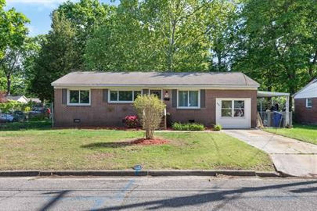 House for rent at 222 Belray Dr, Newport News, VA 23601