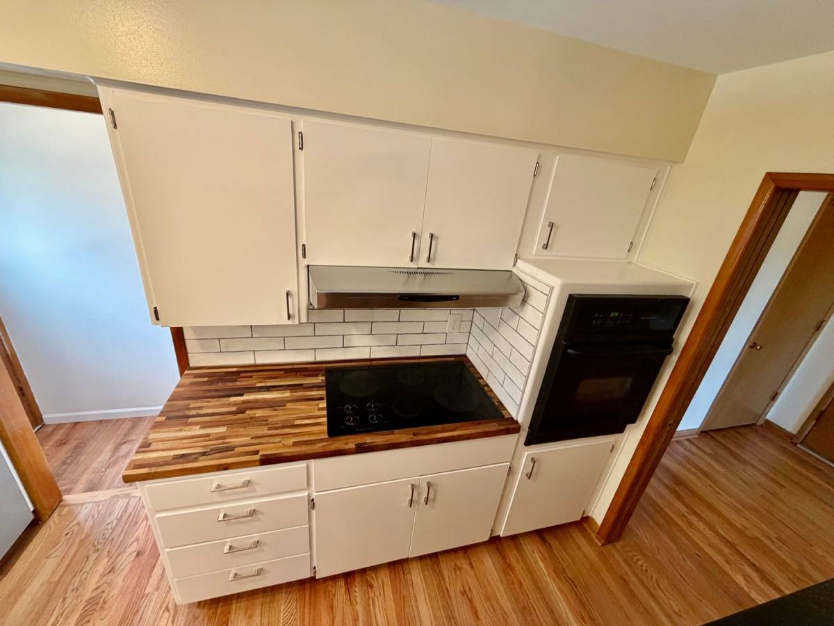 House for rent at 1712 SE 104th Ave, Portland, OR 97216