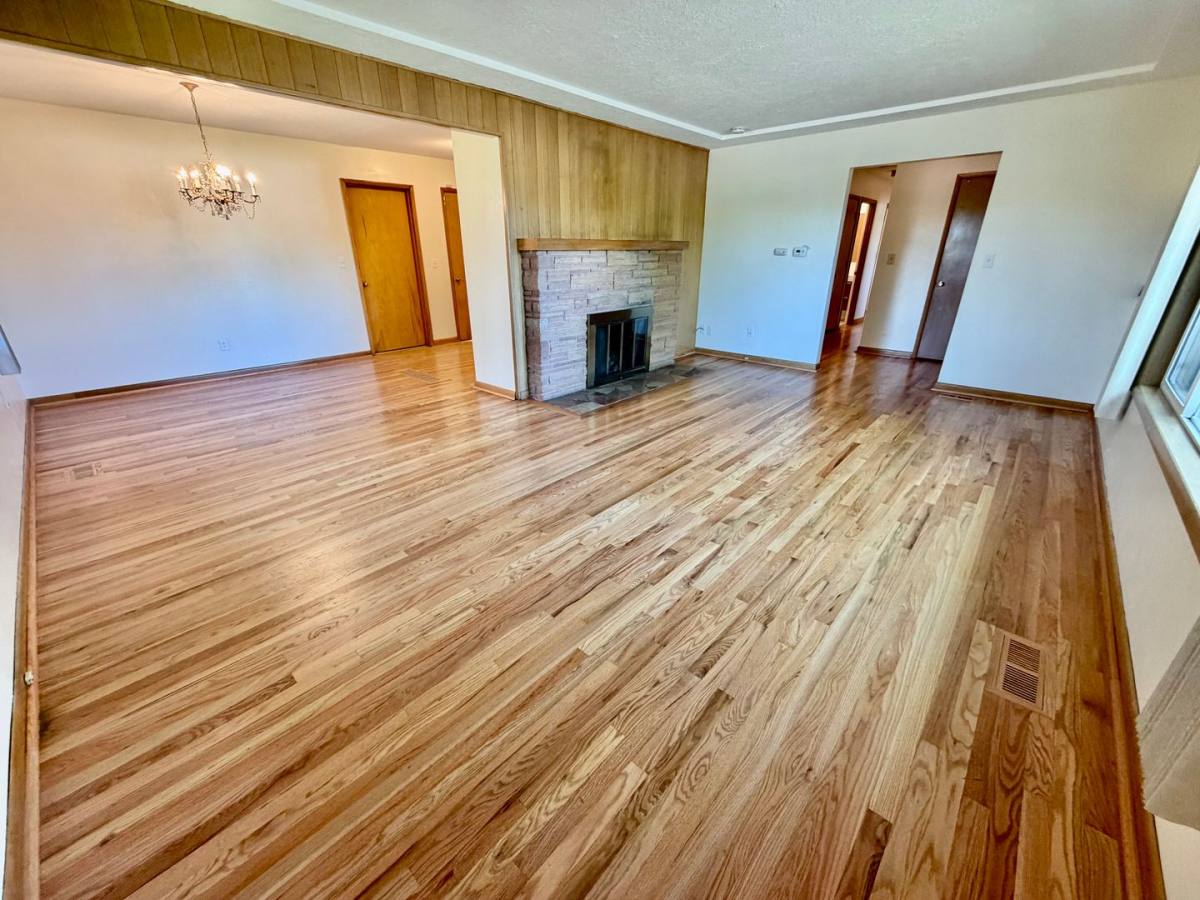 House for rent at 1712 SE 104th Ave, Portland, OR 97216
