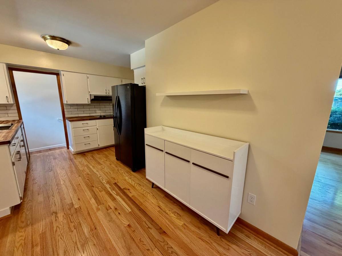 House for rent at 1712 SE 104th Ave, Portland, OR 97216
