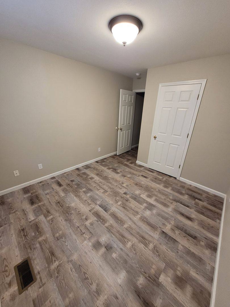 Apartment for rent at 416 Shade Tree Lane, Farmington, MO 63640