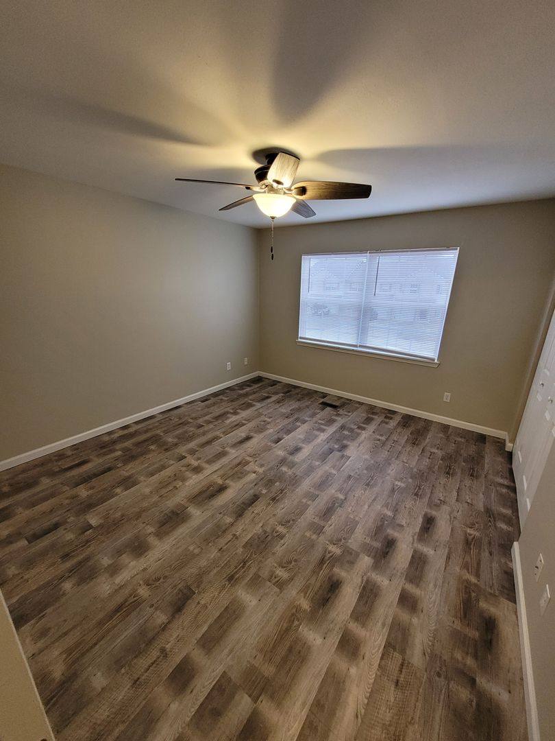 Apartment for rent at 416 Shade Tree Lane, Farmington, MO 63640