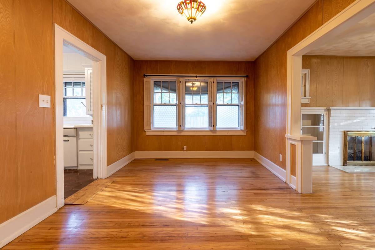House for rent at 1554 S Campbell Ave, Springfield, MO 65807