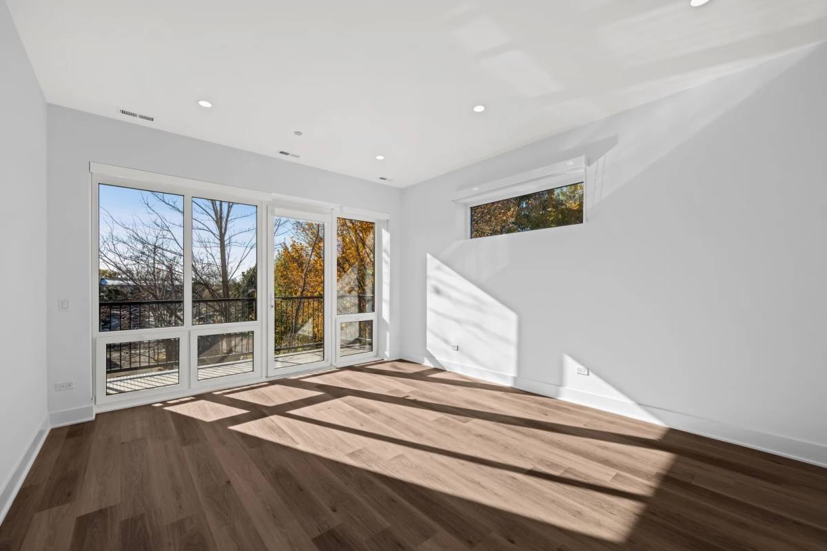 Apartment for rent at 1440 W Fillmore St, Chicago, IL 60607