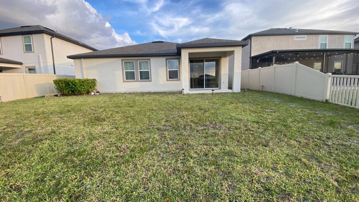 House for rent at 13515 Palmera Vista Dr, Riverview, FL 33579