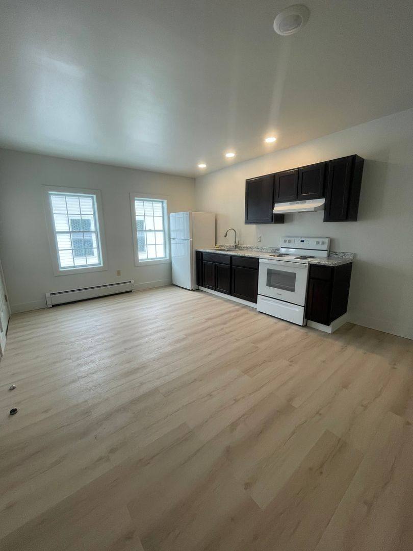 Apartment for rent at 319 Pleasant St, Bennington, VT 05201