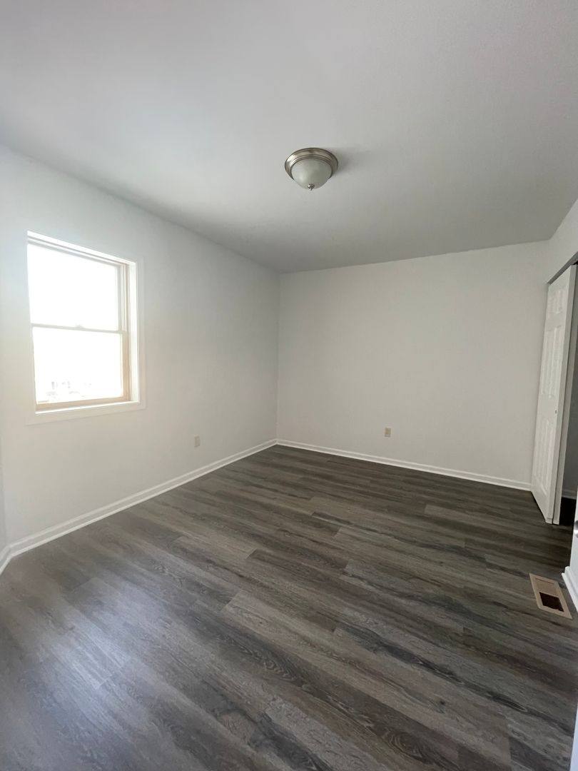 House for rent at 142 4th St, Slatington, PA 18080
