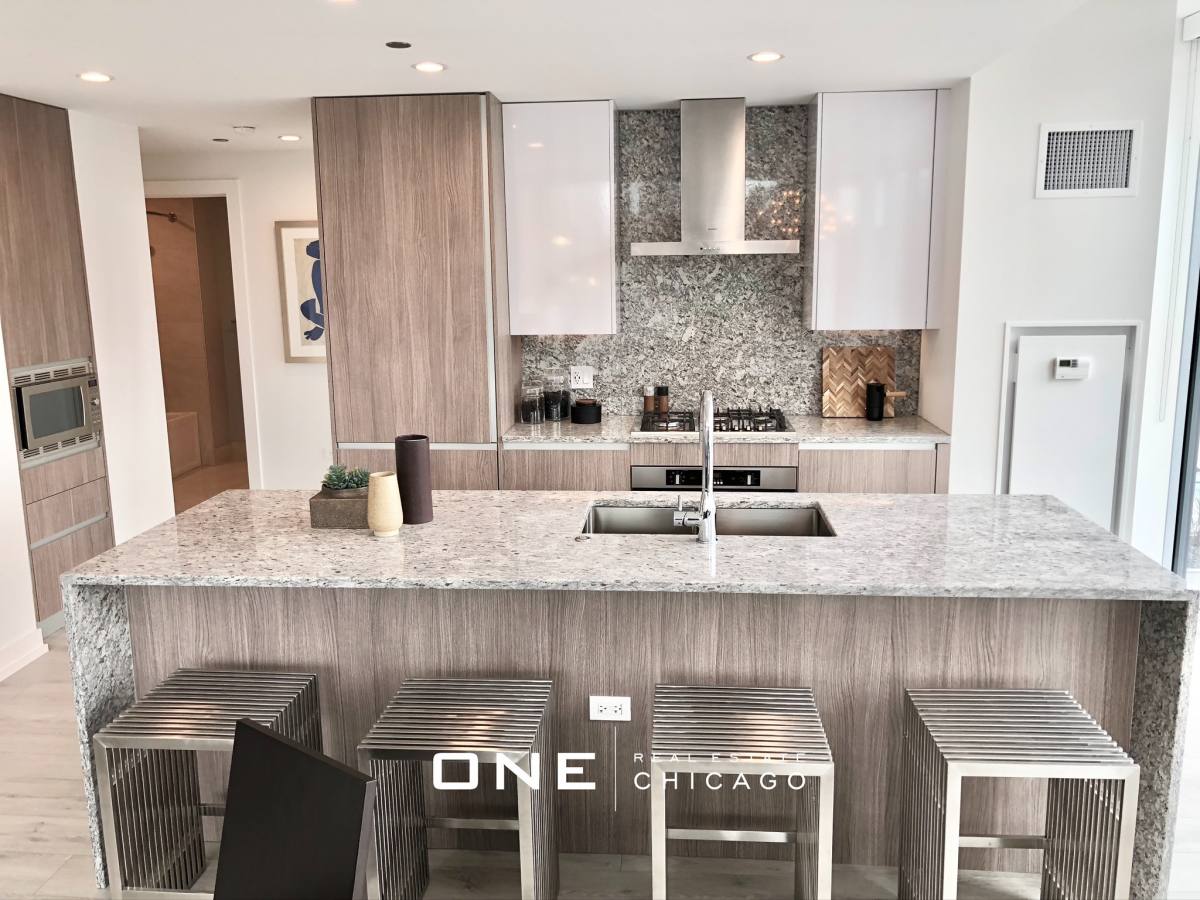 Apartment for rent at 1140 N Wells, Chicago, IL 60610